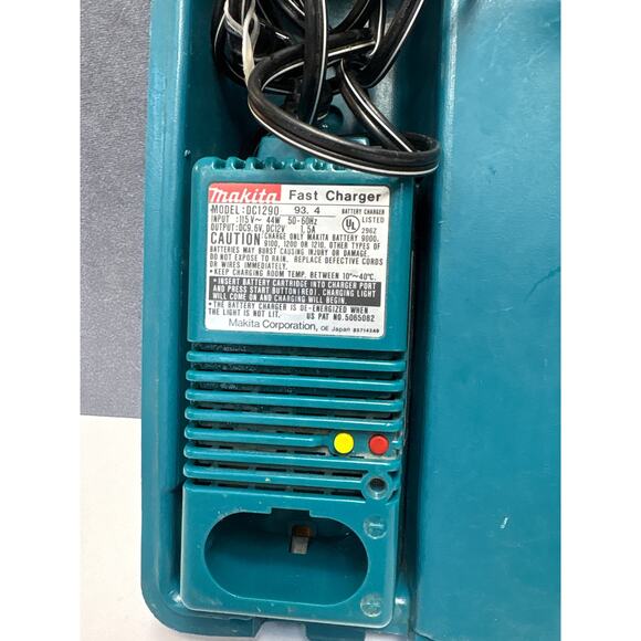 Makita 6011D 12V 3/8" Drive Cordless Drill Charger & Carrying Case. - Picture 2 of 5